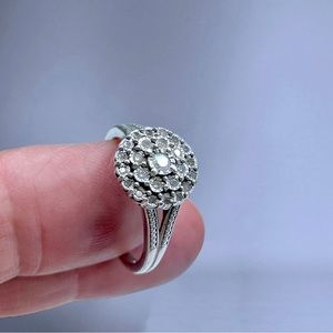 ❤️ Vintage Genuine Diamond Ring